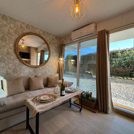 The Mini Apartment Castelldefels Bagian luar foto