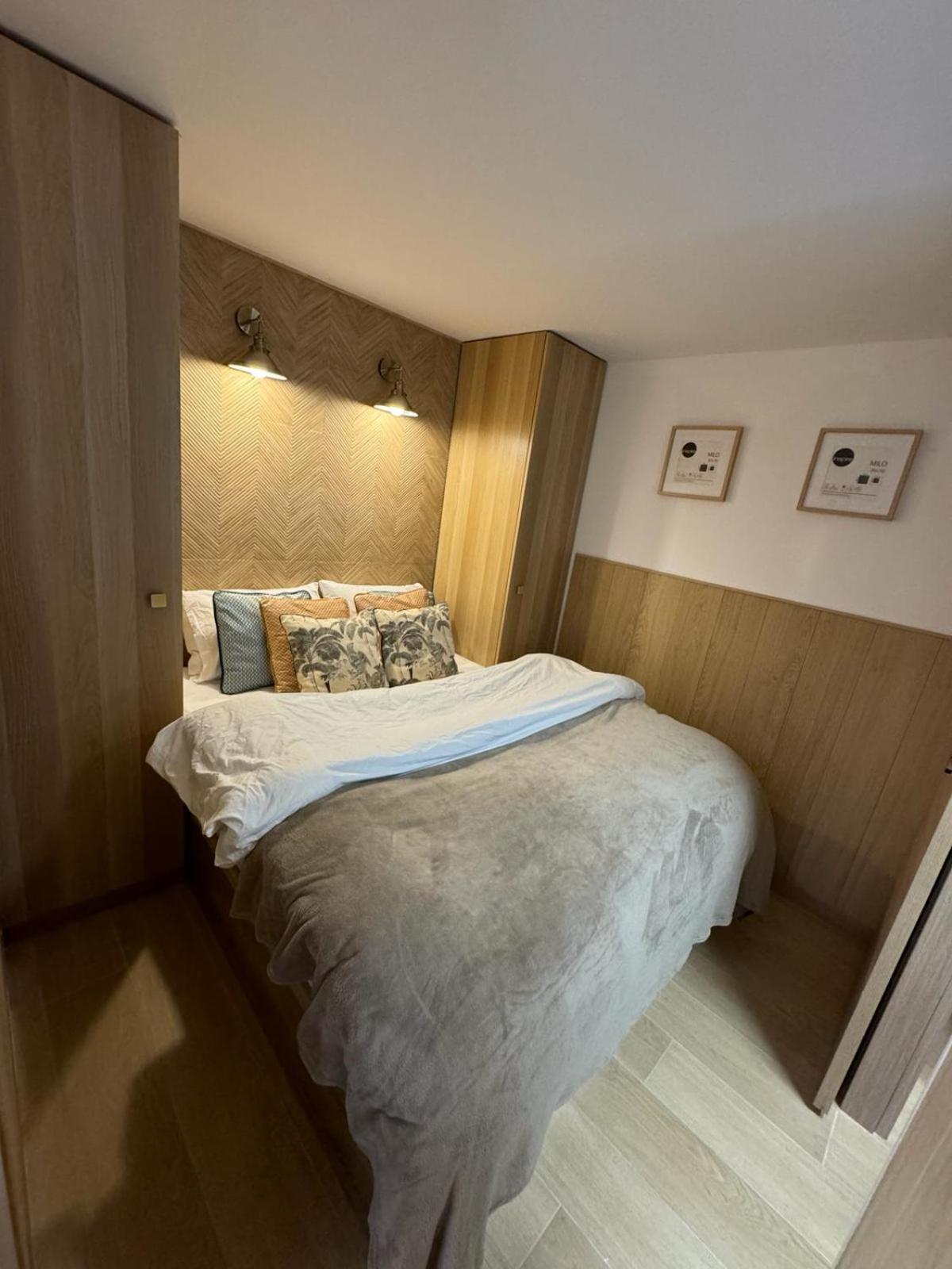 The Mini Apartment Castelldefels Bagian luar foto