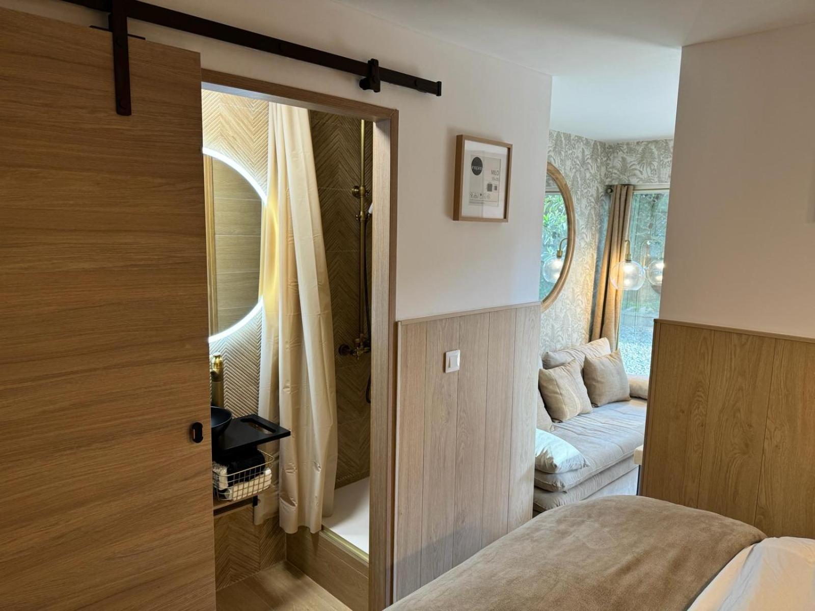 The Mini Apartment Castelldefels Bagian luar foto
